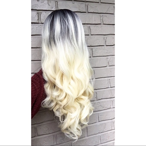 ✨ Blonde Ombré Wig ✨ - Picture 8 of 8